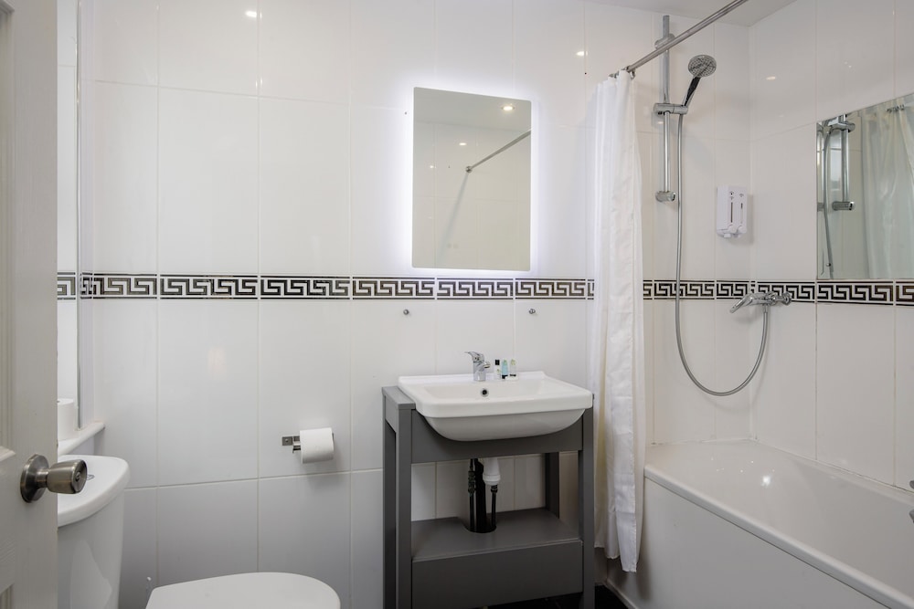 Ashley Victoria Hotel — 4-Star Luxury Hotel in Blackpool, United Kingdom