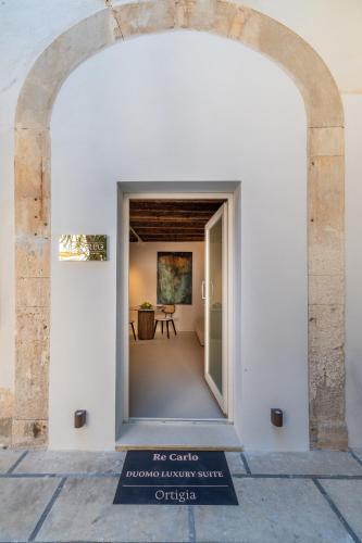 Re Carlo Ortigia Luxury Suite — 4-Star Luxury Hotel in Siracusa, Italy