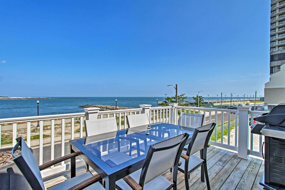 Idyllic Oceanfront Home on Atlantic City Boardwalk - photo 20
