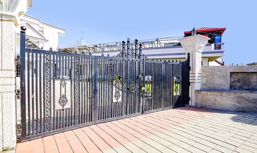 Fabhotel Prime Sm Resort in Bhopal, India