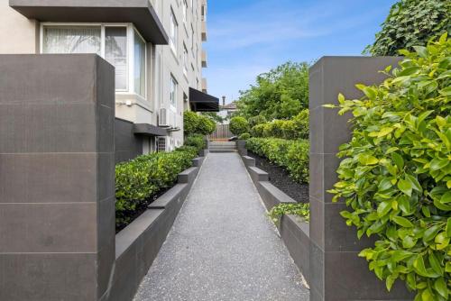 South Yarra apartment with stunning views — 4-Star Luxury Hotel in Melbourne, Australia