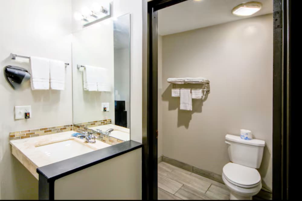 Hotel Arthur - photo 25
