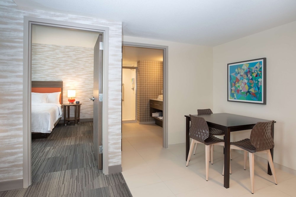 Home2 Suites by Hilton Omaha UN Medical Ctr Area - photo 22