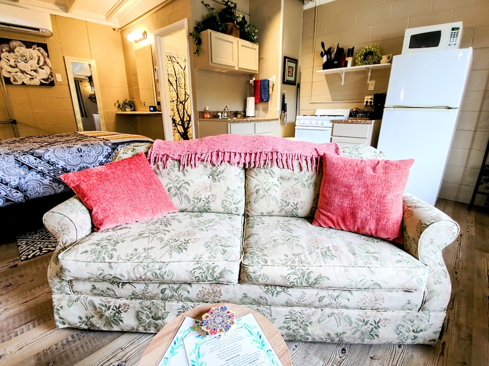 Edgewater Resort Cottage #1 - photo 85