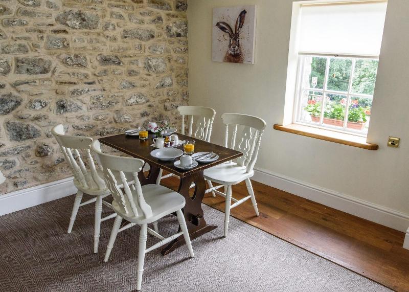 The Royal Oak Inn - carbon neutral hotel in Llandovery