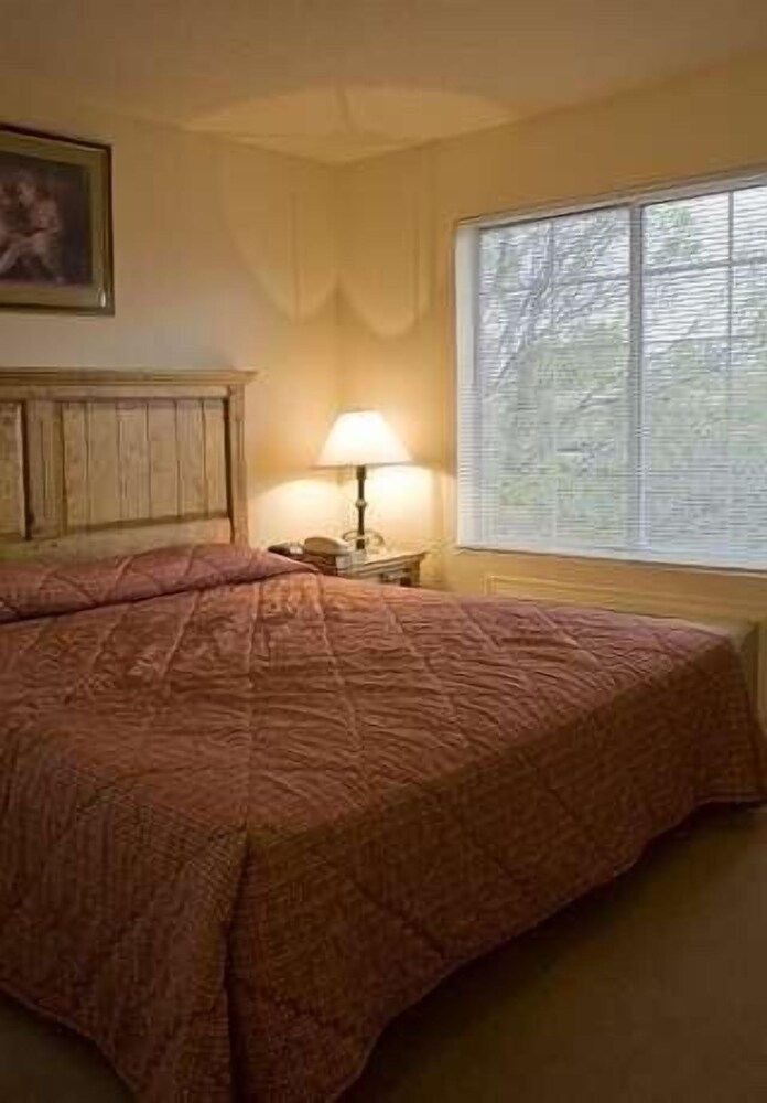 Santa Fe Suites - photo 11