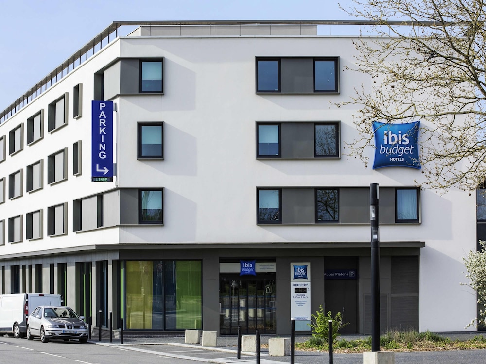 Ibis Budget Saint Quentin En Yvelines Velodrome photo 1