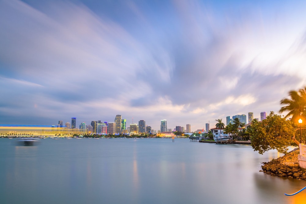 Kimpton Hotel Palomar South Beach by IHG - photo 55