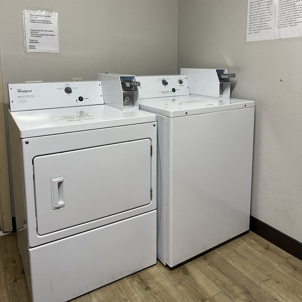 Red Roof Inn & Suites Marysville - photo 29