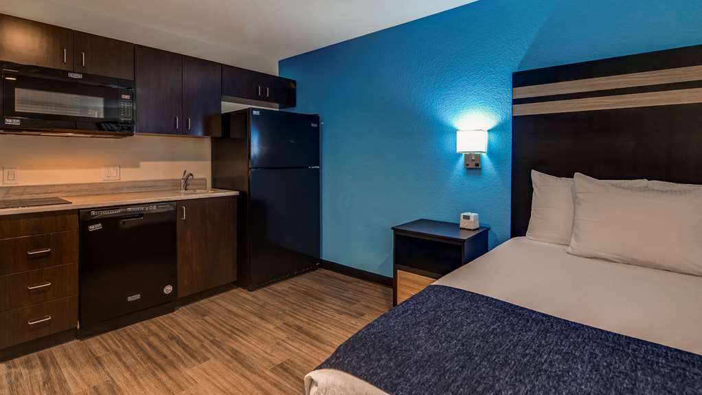 SureStay Plus Hotel by Best Western Humble - photo 16