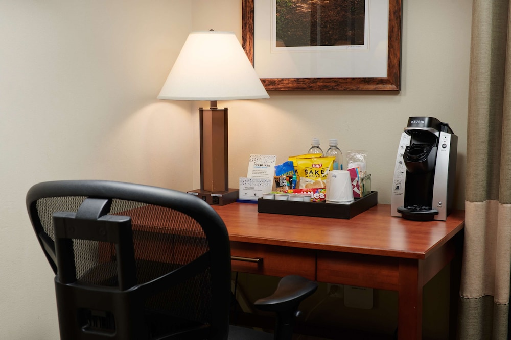 Hampton Inn & Suites Salem OR - photo 3