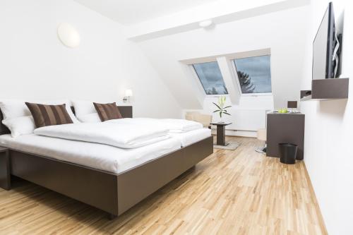 Gästezimmer by Jöchlinger — hotel in Gerasdorf Bei Wien