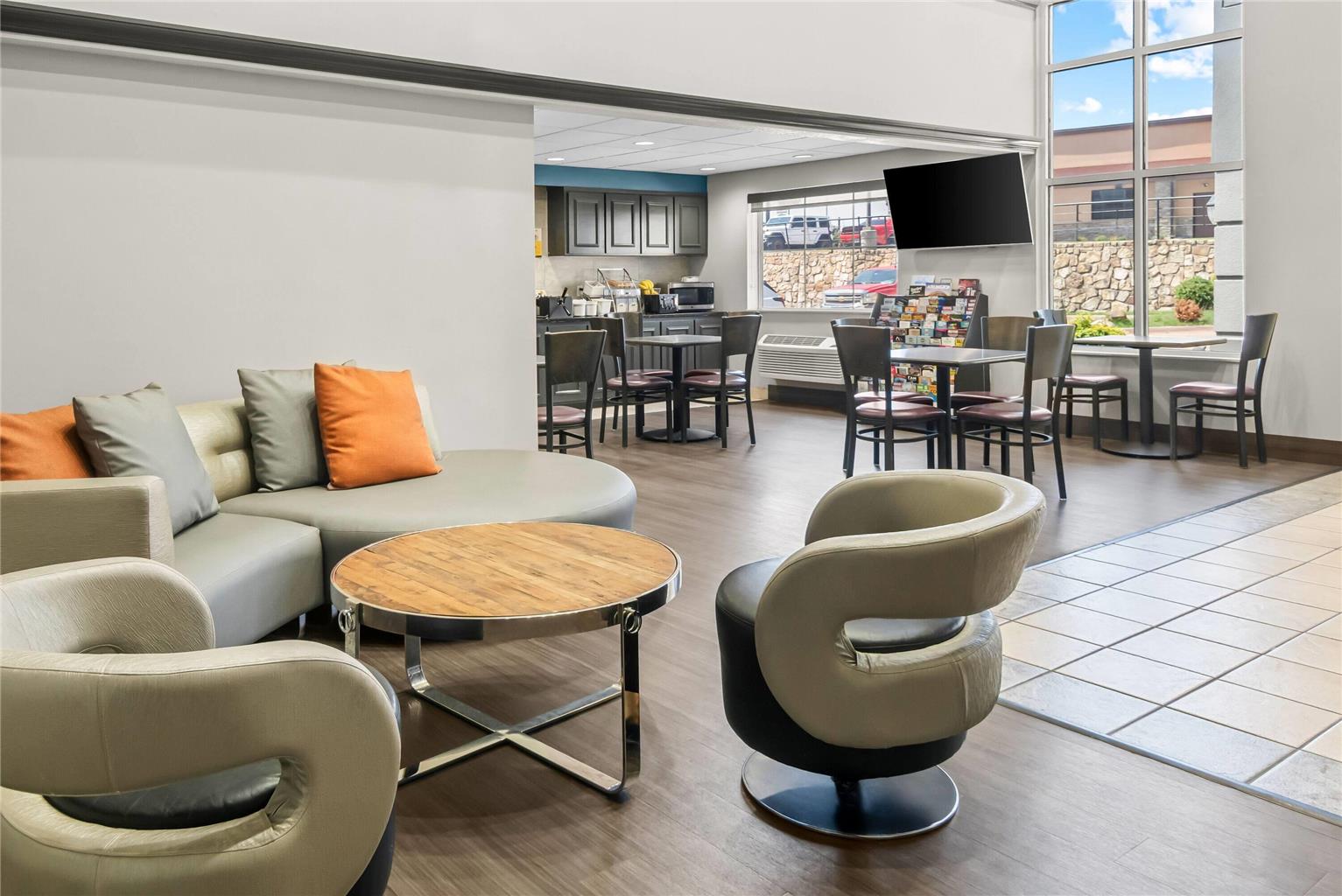 Super 8 by Wyndham Weatherford - photo 6