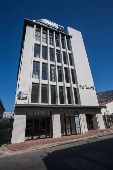 Modern Sunfilled Urban Apt at The Harri w views