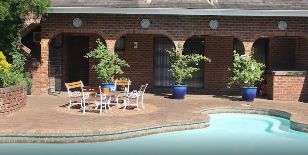 Le Residence De Josephine 7057342 — Amanzimtoti