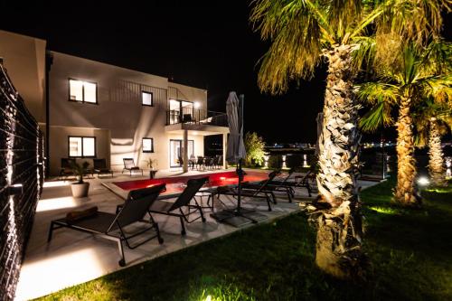 BRAND NEW Villa Adriatic Bay1 with a private pool — 4-Star Luxury Hotel in Novalja, Croatia