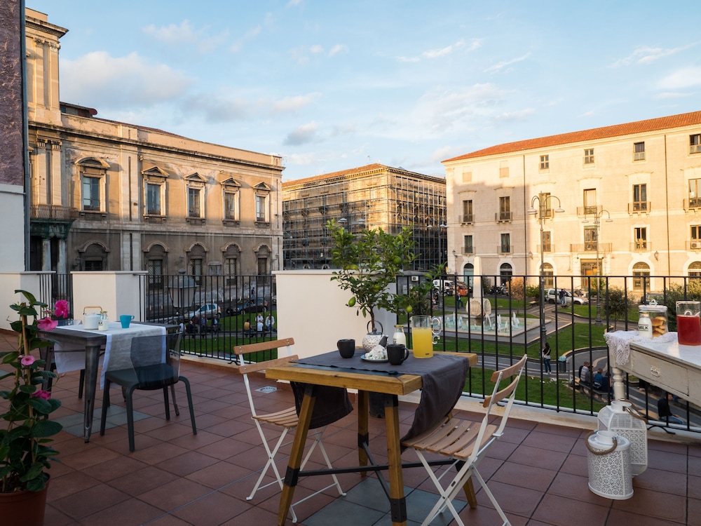 Sciara Larmisi — 4-Star Luxury Hotel in Catania, Italy