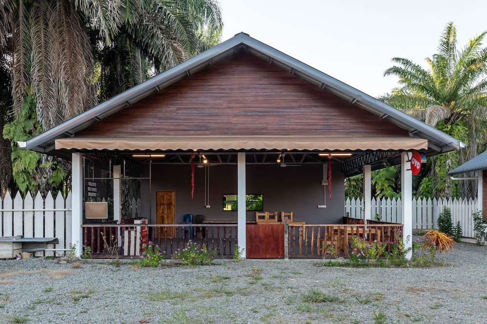 OYO 90166 Bubul Village Stay in Semporna, Malaysia