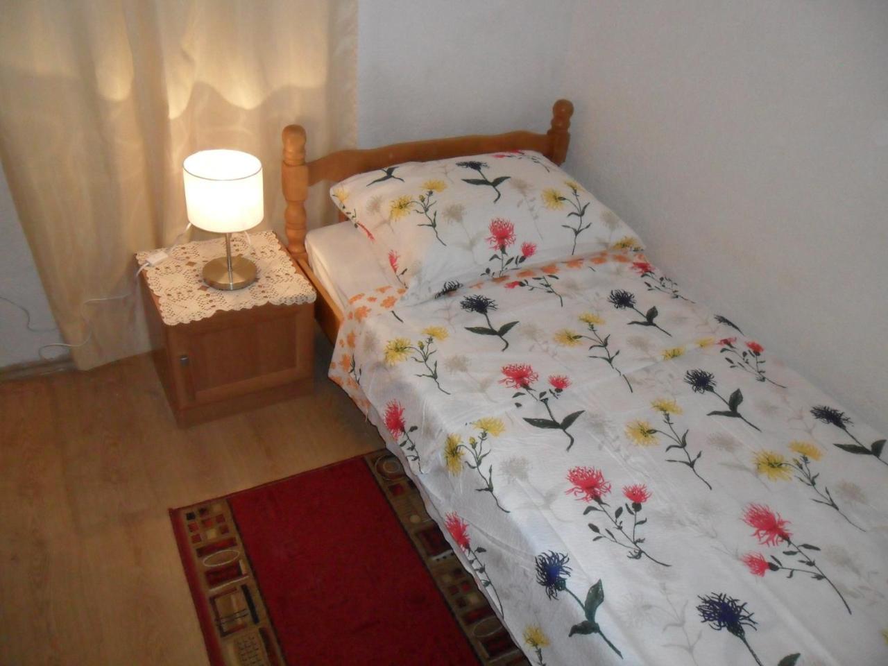 Room Center Old Town