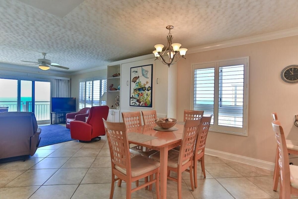 Destin Towers 143 Beach Front 2BR - photo 26