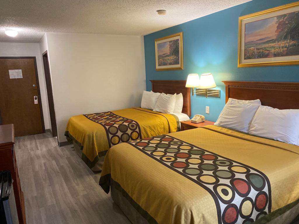 Americas Best Value Inn West Frankfort - photo 23