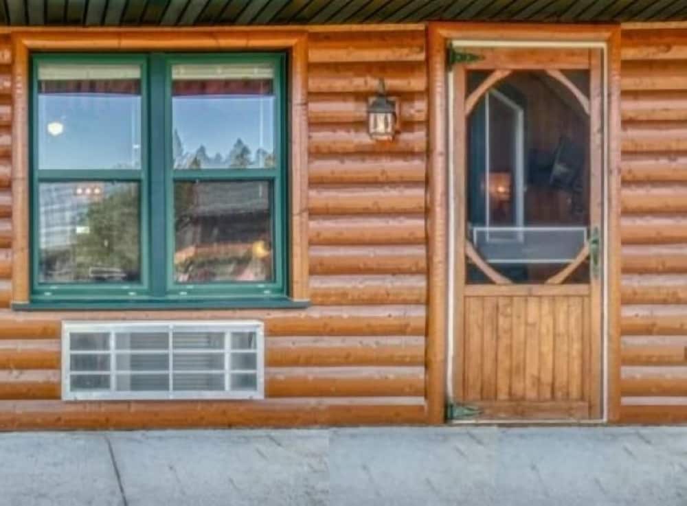 Lena's Northern Pines Resort - photo 34