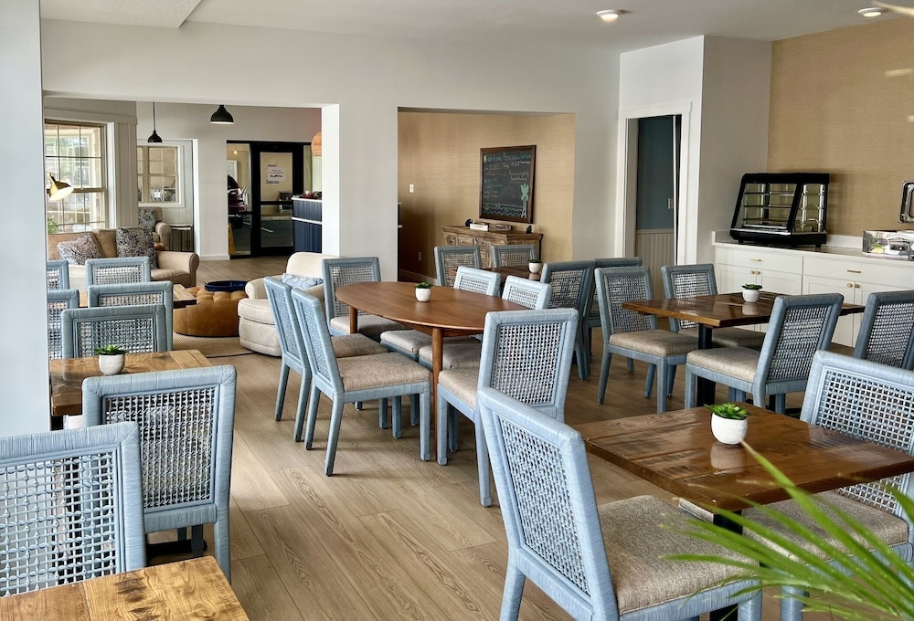 Beach View Hotel - photo 32