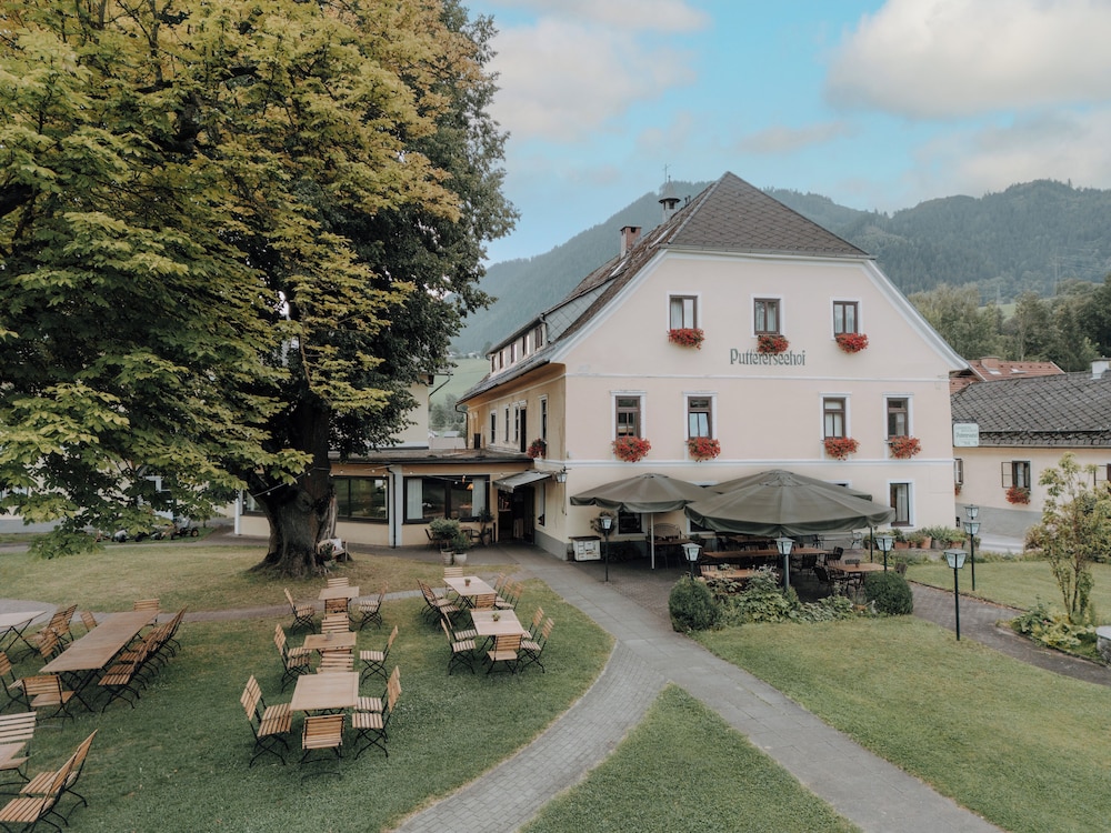Puttererseehof - carbon neutral hotel in Aigen Im Ennstal