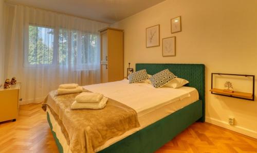 Quito Apartment Stylish & Quiet — 4-Star Luxury Hotel in Bucharest, Romania