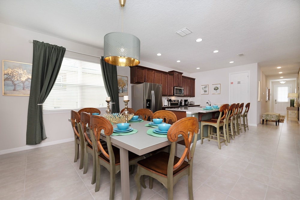 Amazing 6 Bedroom 5 Bathroom Solara Resort Villa - photo 31