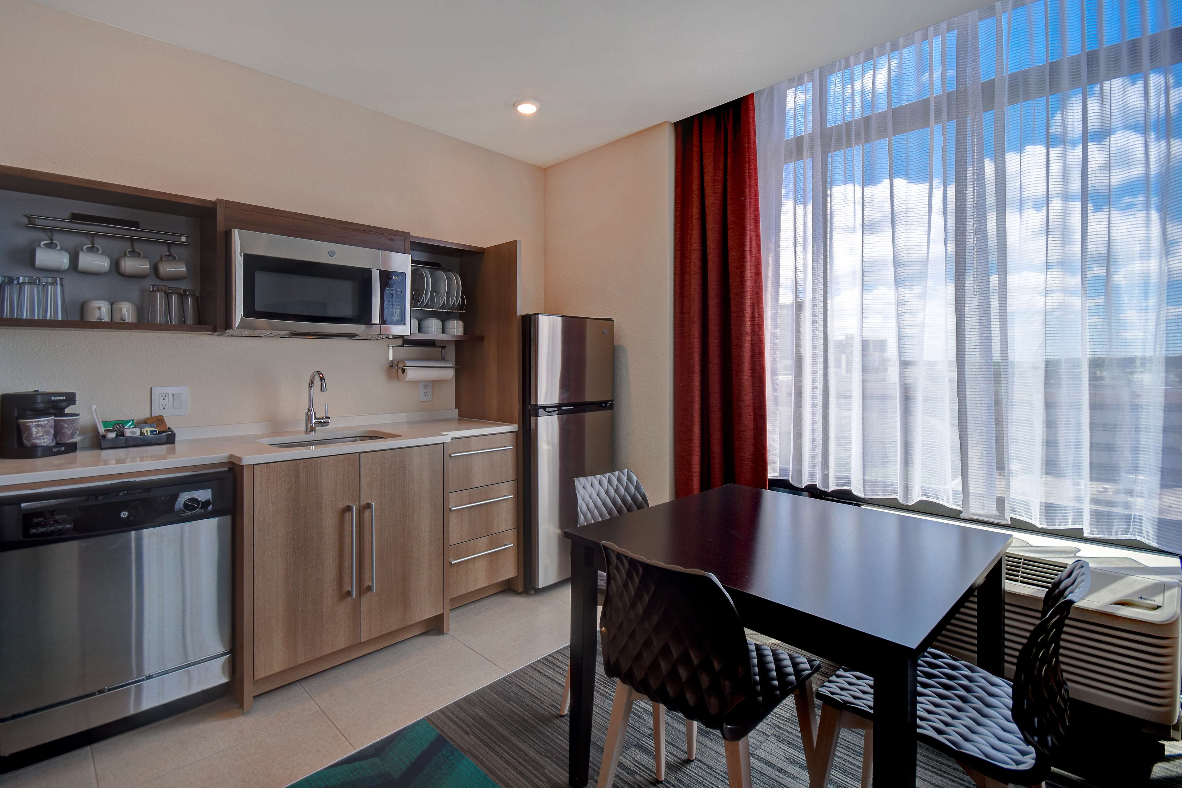 Home2 Suites by Hilton Kalamazoo Downtown - photo 30