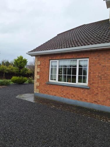 Welcome to Tunmobi Villa its home away from home. — 4-Star Luxury Hotel in Ballyjamesduff, Republic of Ireland