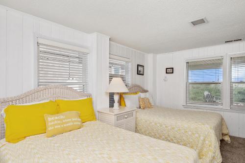 Brigantine by Oak Island Accommodations - photo 4