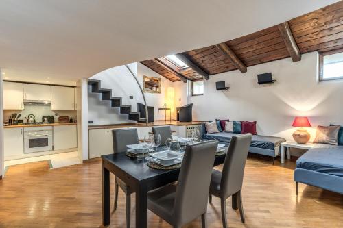 Massimo 60 apartment by Roman Dreams — 4-Star Luxury Hotel in Rome, Italy