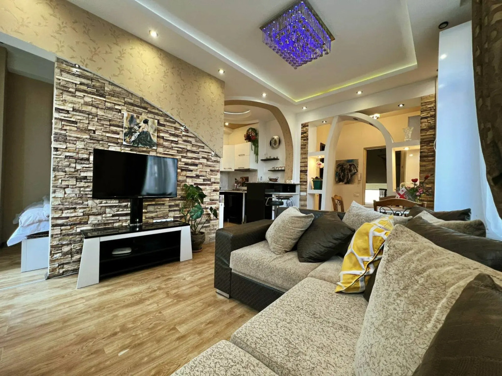 Apartment in an elite house In old Tbilisi