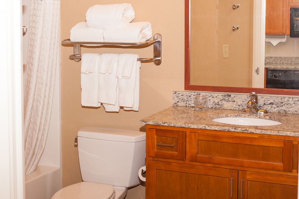 Candlewood Suites Logan by IHG - photo 8