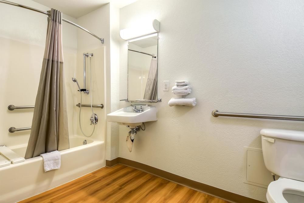 Motel 6 Los Angeles Harbor City - photo 6
