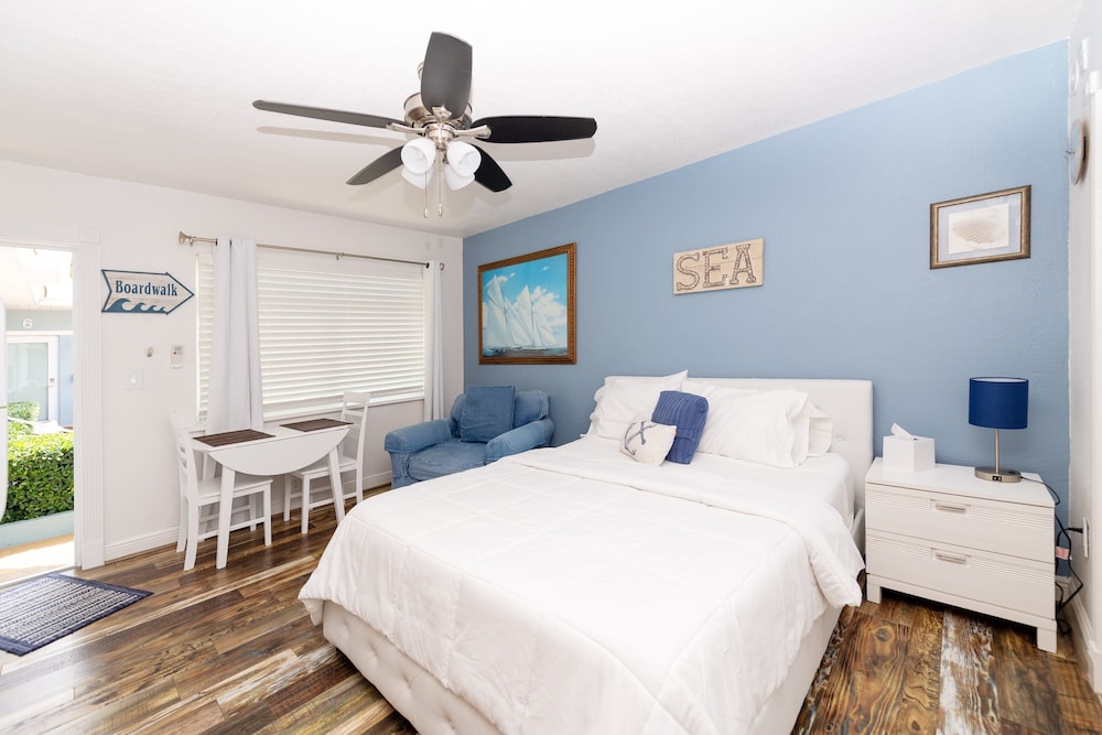 Tropic Isle Boutique Hotel - photo 14