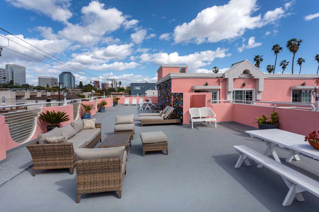Days Inn by Wyndham Santa Monica - photo 67