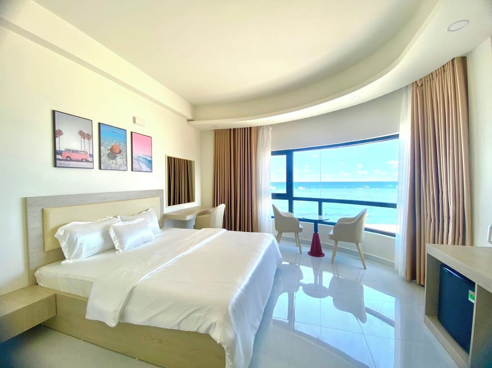 Island Sunset Hotel in Phu Quy, Vietnam