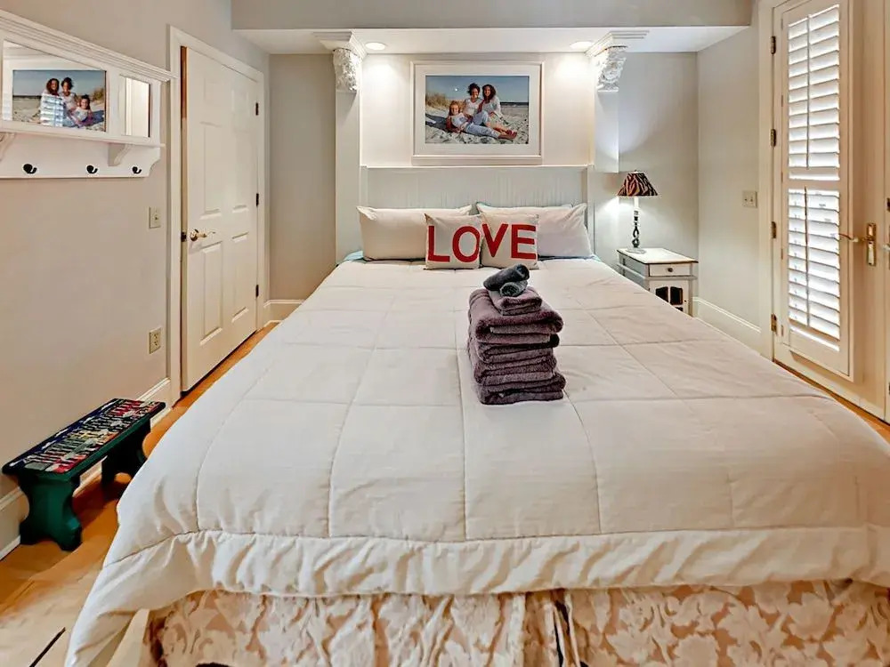 8 Mizzenmast Court at the Sea Pines Resort - photo 17