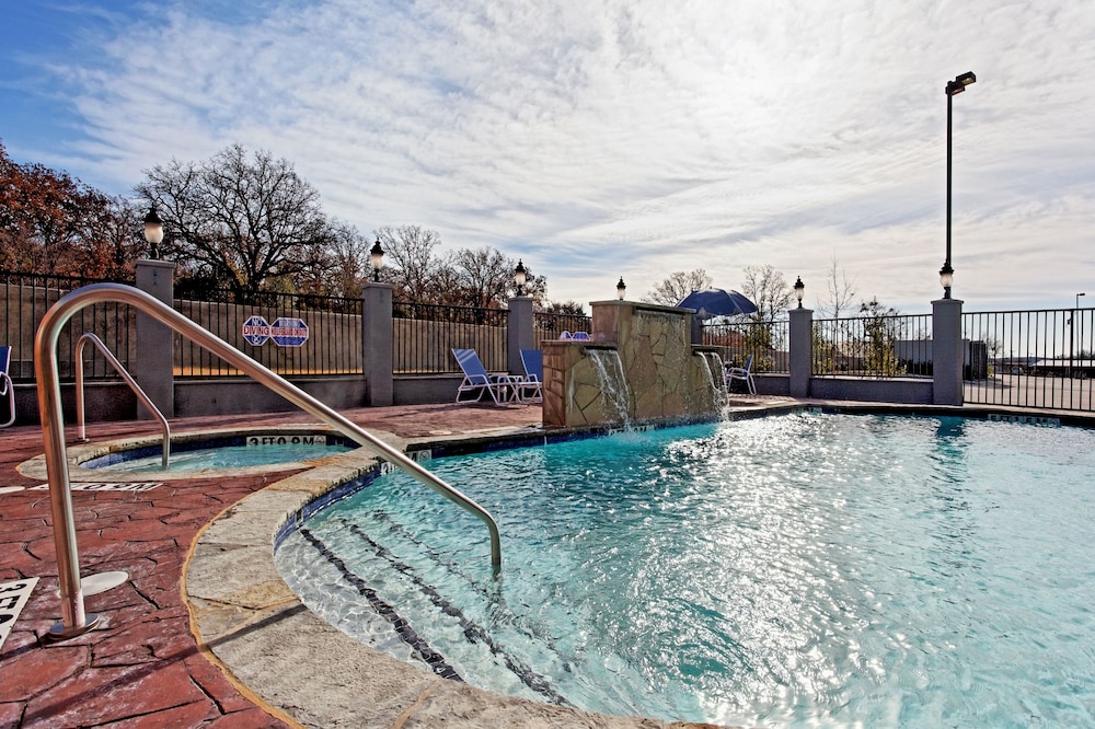 Holiday Inn Express Hotel & Suites Graham by IHG - photo 23
