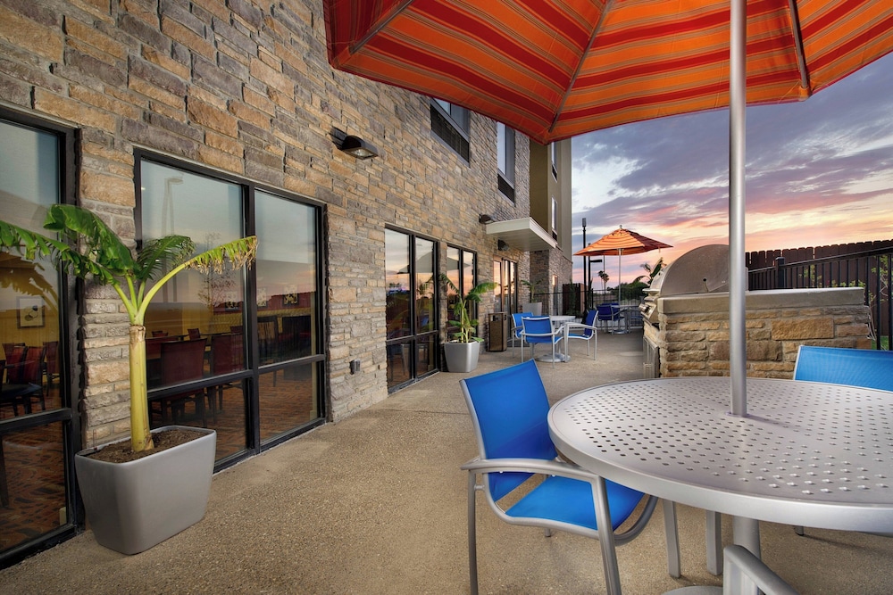 Towneplace Suites Eagle Pass - photo 28