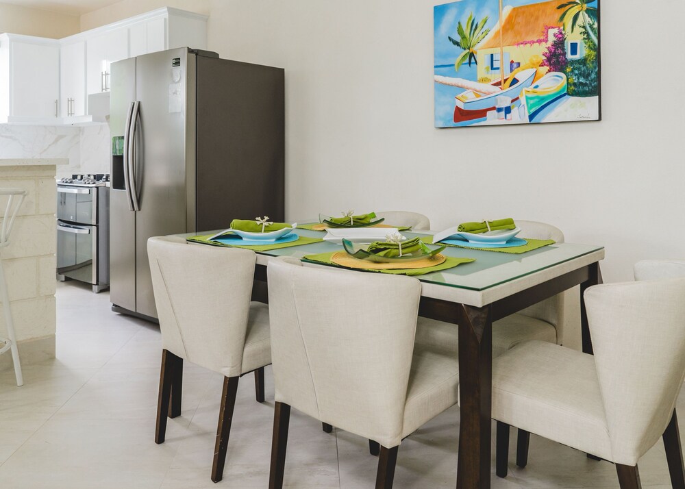 Ez Living Apartments — 4-Star Luxury Hotel in Bridgetown, Barbados