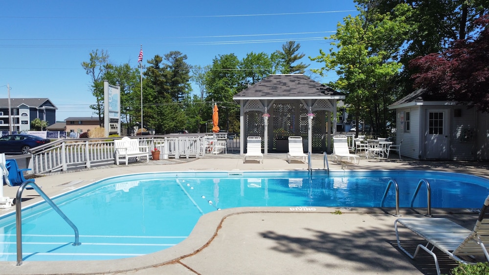 Traverse Bay Inn - photo 27