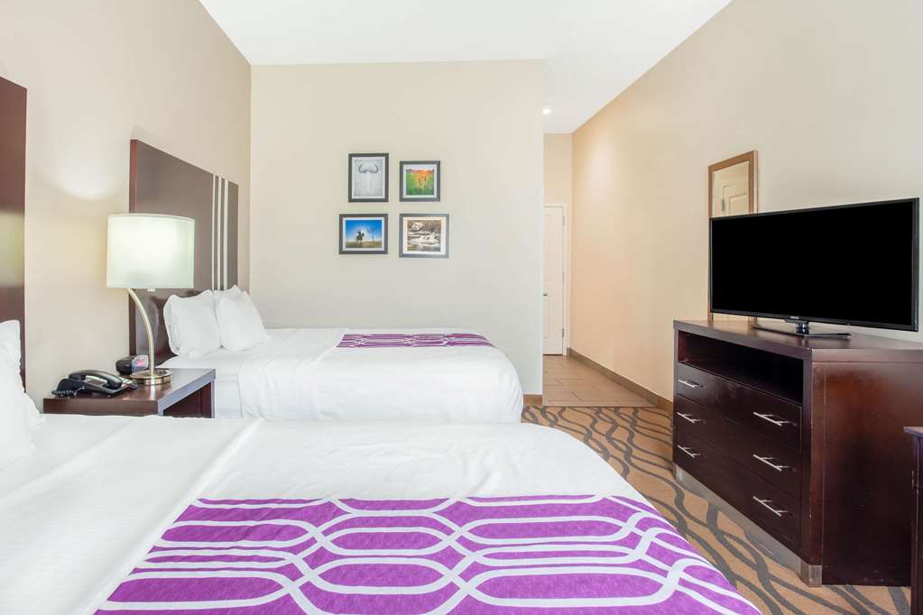 La Quinta Inn & Suites by Wyndham Luling - photo 12