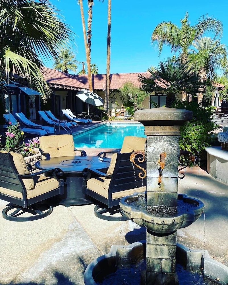 La Maison Hotel — 5-Star Luxury Hotel in Palm Springs, United States