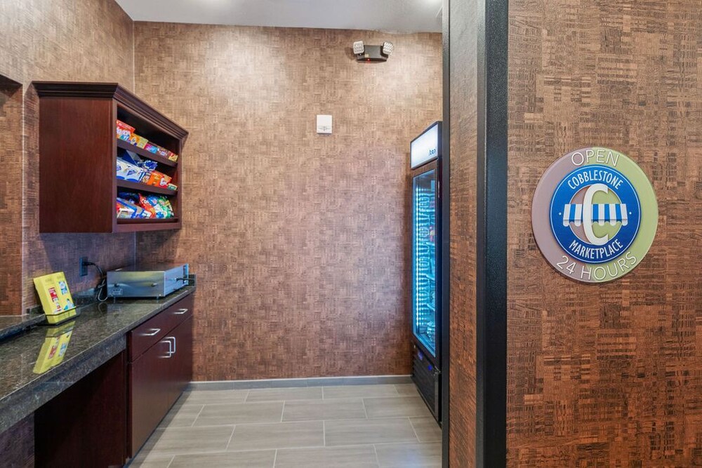 Cobblestone Hotel & Suites Mosinee - photo 84