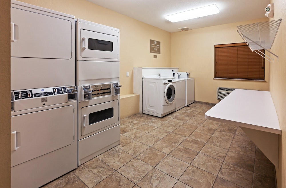 Candlewood Suites Pearland by IHG - photo 18
