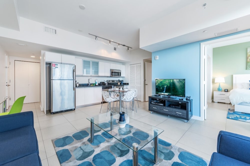 Churchill Suites Monte Carlo Miami Beach - photo 76